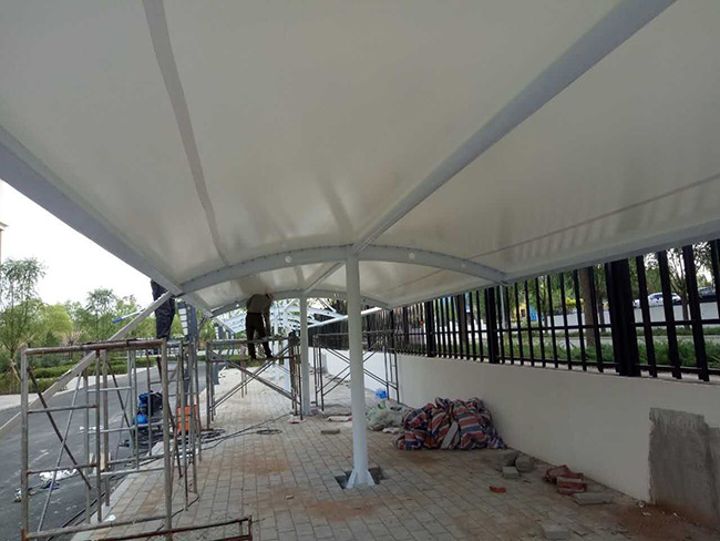 張拉膜車棚 張拉膜車棚